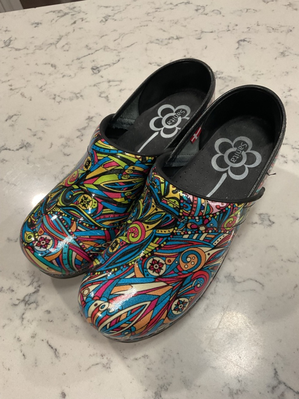 Like New Women’s Sanita Carnival Clogs Bright Colors Size 38 US 7.5